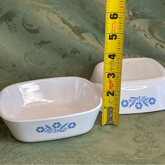 Corning Ware pair of petite pans 1 3/4 cup. Vintage Cornflower pattern. - Picture 7 of 8